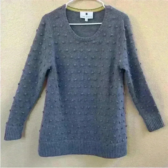 Lisa Perry-Wool/ Cashmere Blend Gray "Pom Pom"
Sweater Large EUC! - Picture 1 of 6